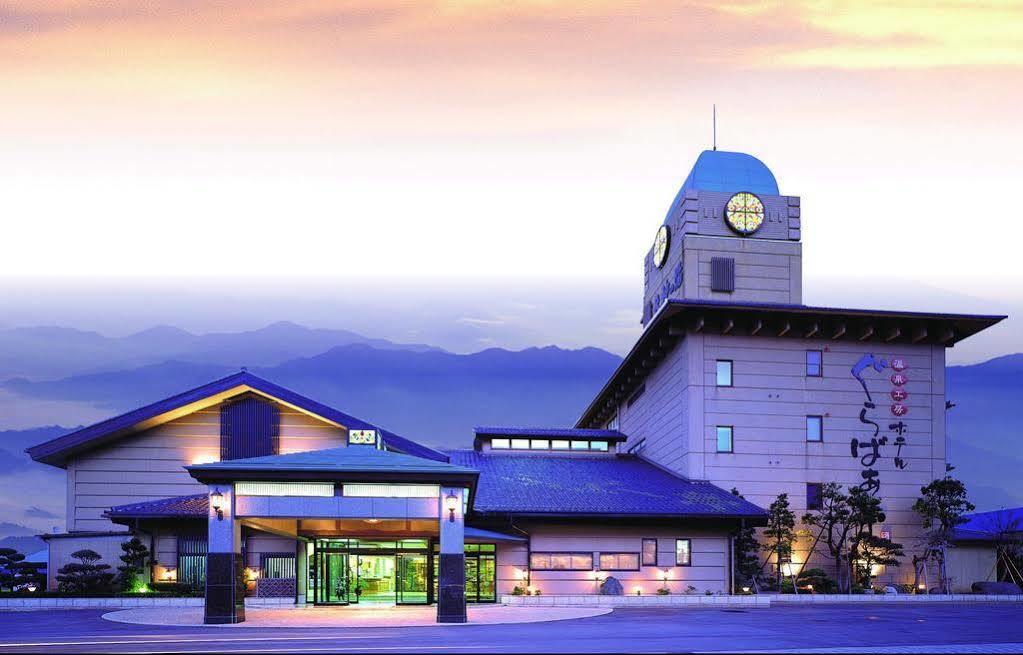 Hotel Gurabatei Awara Exteriér fotografie